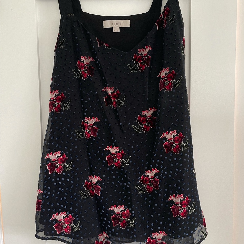 Floral Top - LOFT - Picture 3 of 16